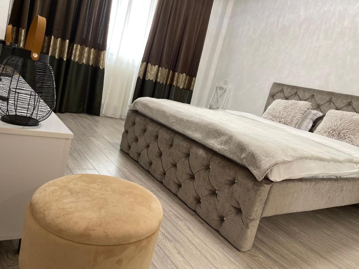 Q Luxury Palas Mall Ясси Екстер'єр фото